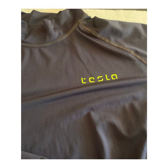 Tesla Medium   Light Black  Long Sleeve Scoop Neck‎ Active Wear - Picture 9 of 10